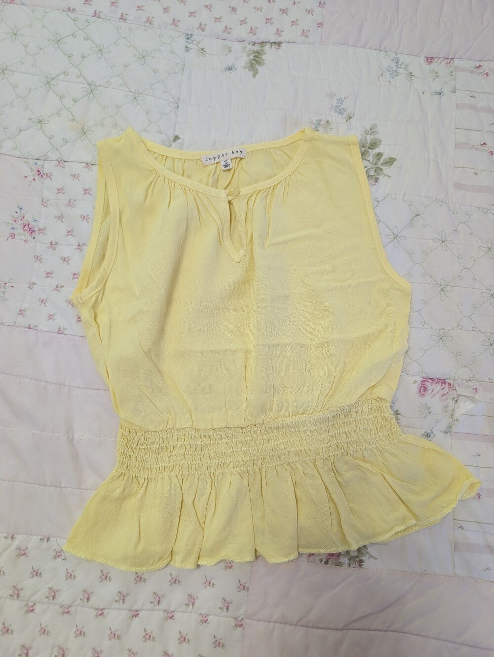 Butter Yellow Top